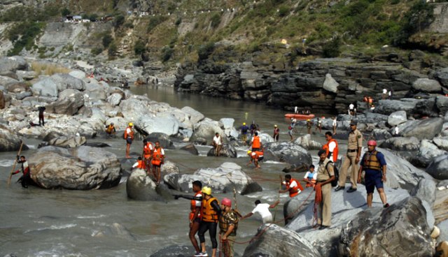 Beas Tragedy Search Operations / Photo: Courtesy Indian Express